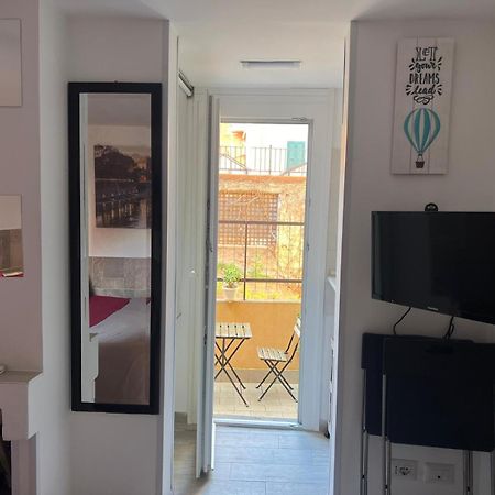 Monolocale Trastevere Locato Per Finalita Turistiche روما المظهر الخارجي الصورة